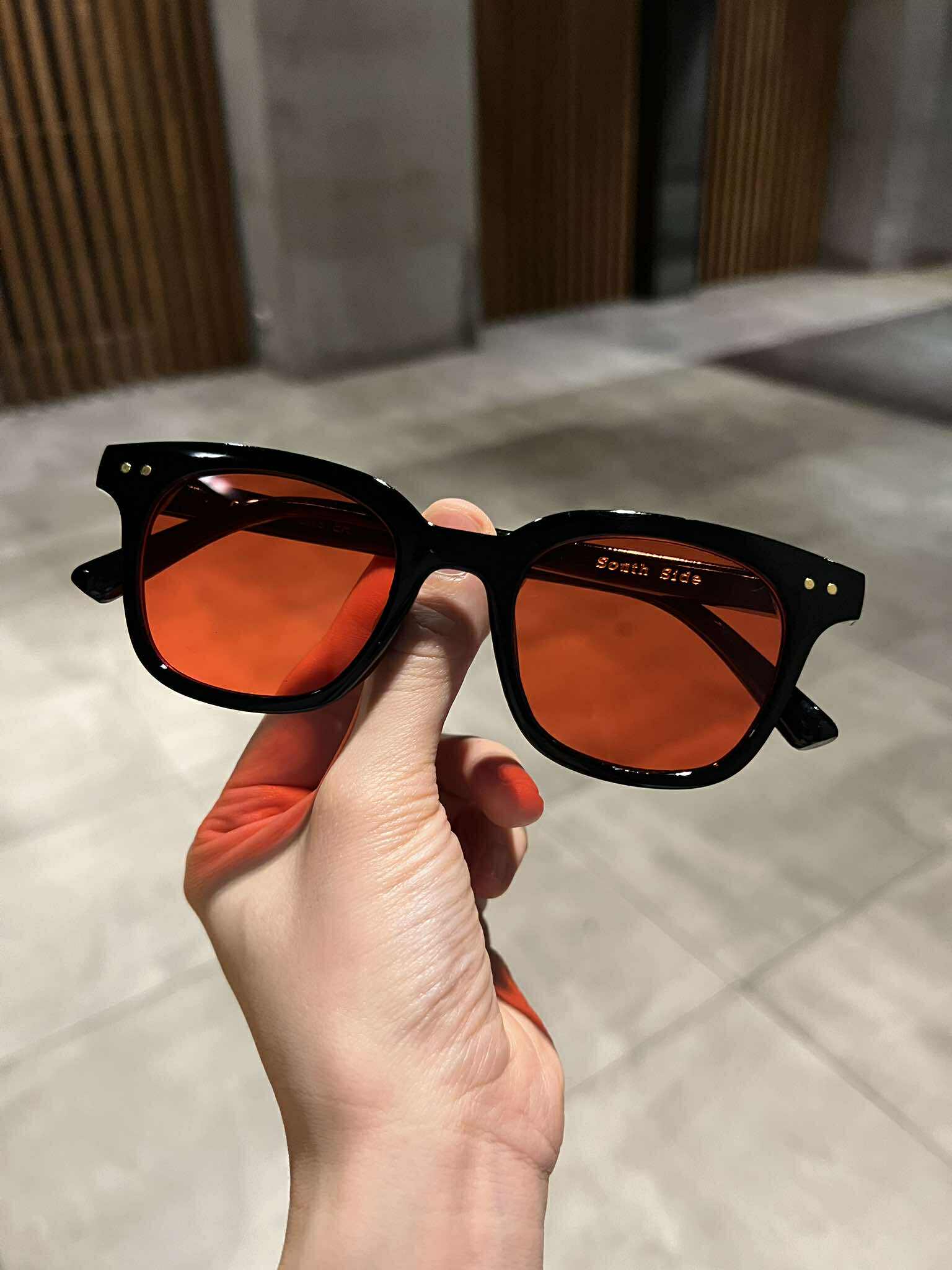 Kính râm màu unisex Mắt vuông thiết kế đơn giản chống nắng