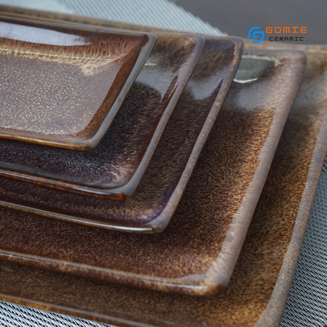 Khay chữ nhật chuyên dùng cho nhà hàng - men gấm nâu tuyết hỏa biến đẳng cấp ,sang trọng,sản phẩm by Gomie Ceramic