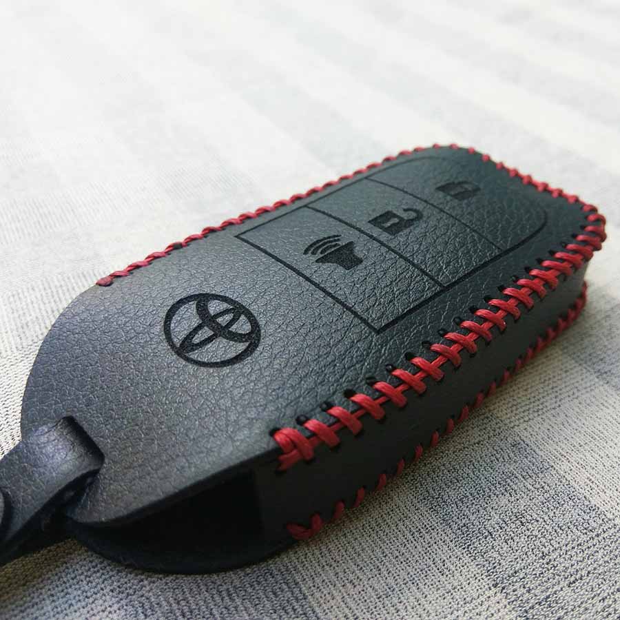 Bao da 3 nút chìa khóa smartkey cho xe hơi Toyota Fortuner (Đen)