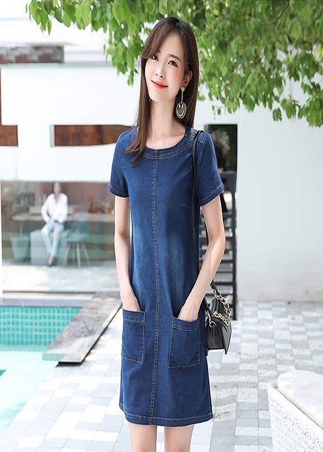 Đầm Jean Cổ Tròn Hai Túi Trước Form Chữ A Basic