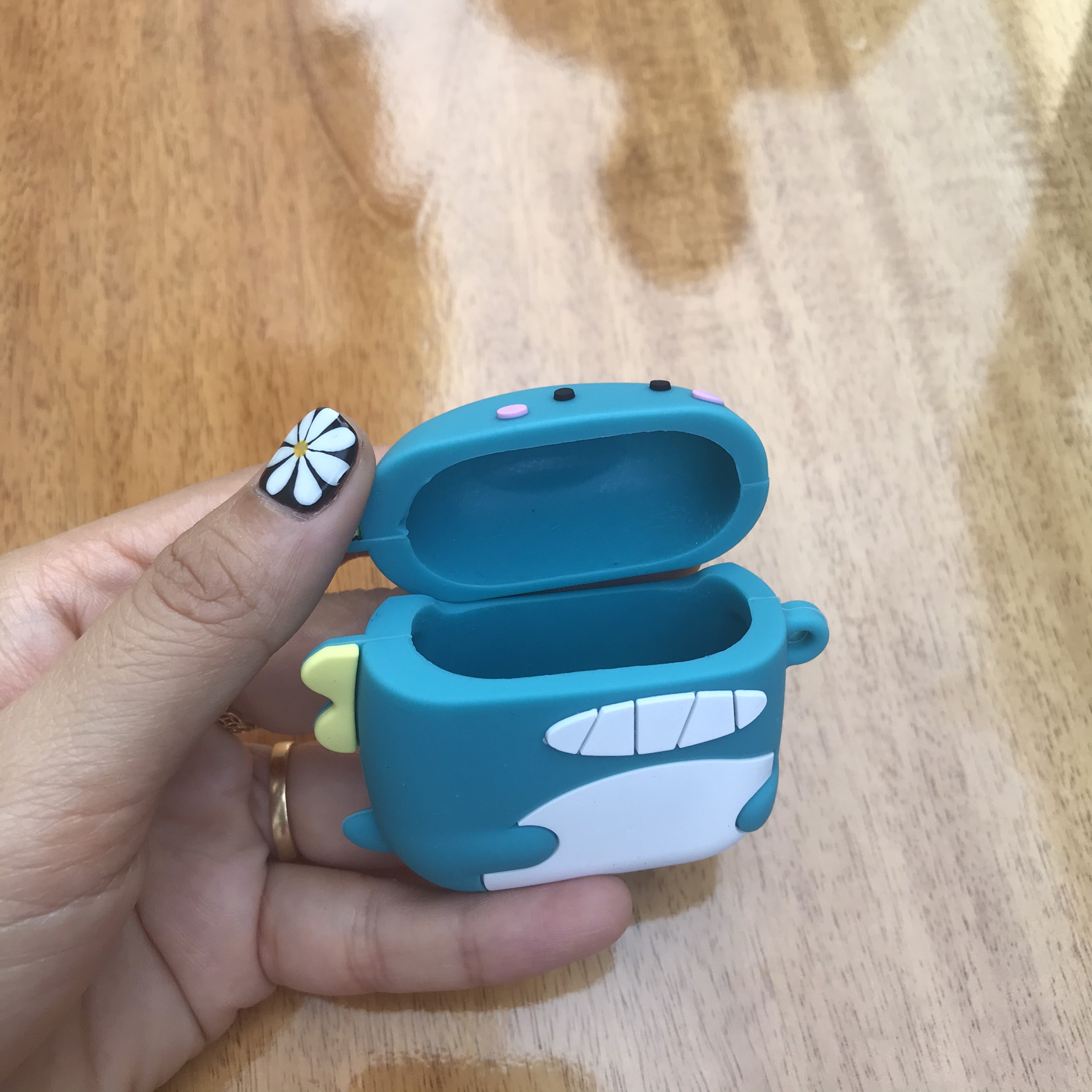 Bao Case Silicon Cho Tai Nghe Apple AirPods 1 / AirPods 2 - Hình Khủng Long Vẫy Vàng