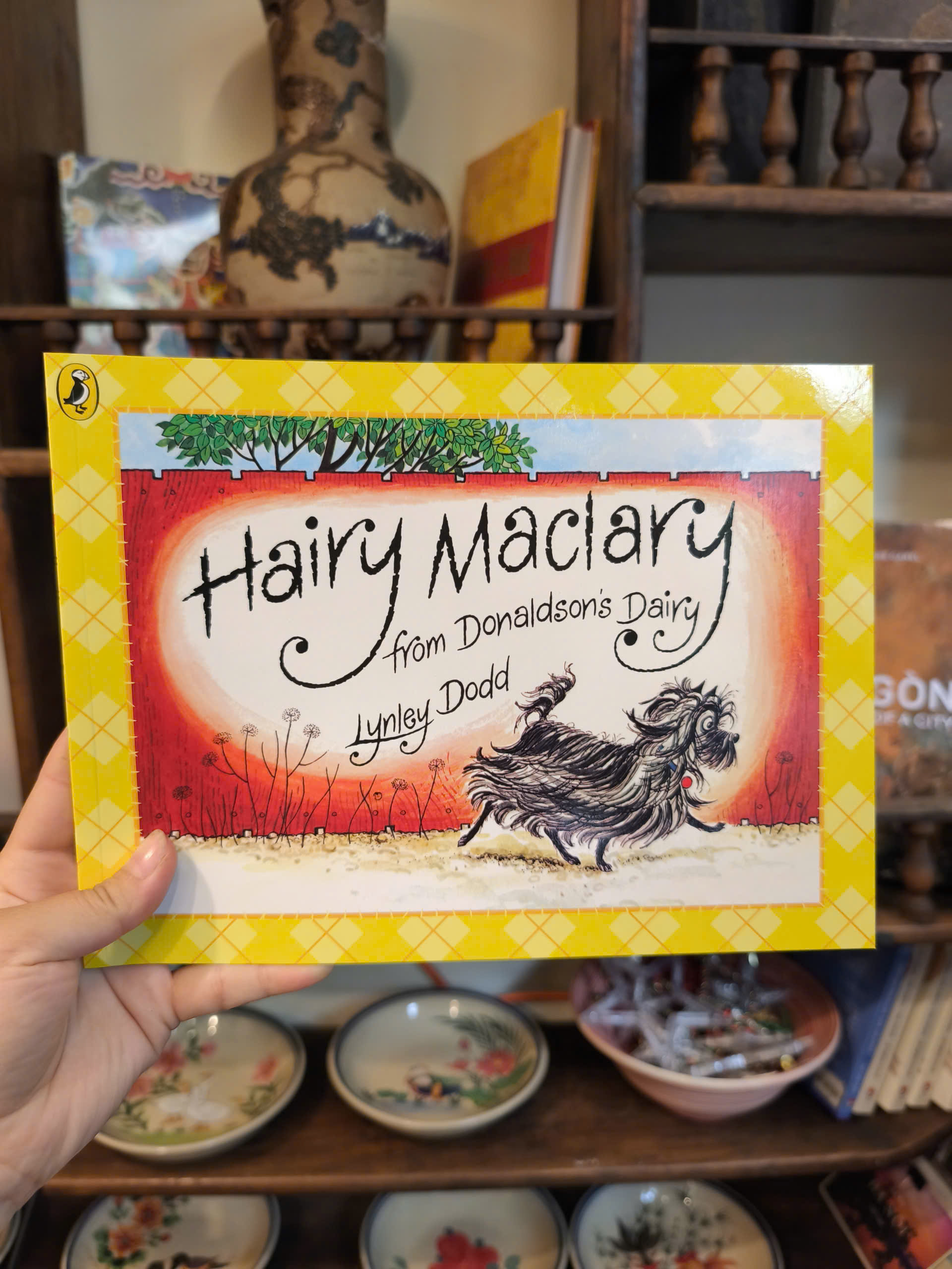 Sách - Hairy Maclary From Donaldson's Dairy by Lynley Dodd