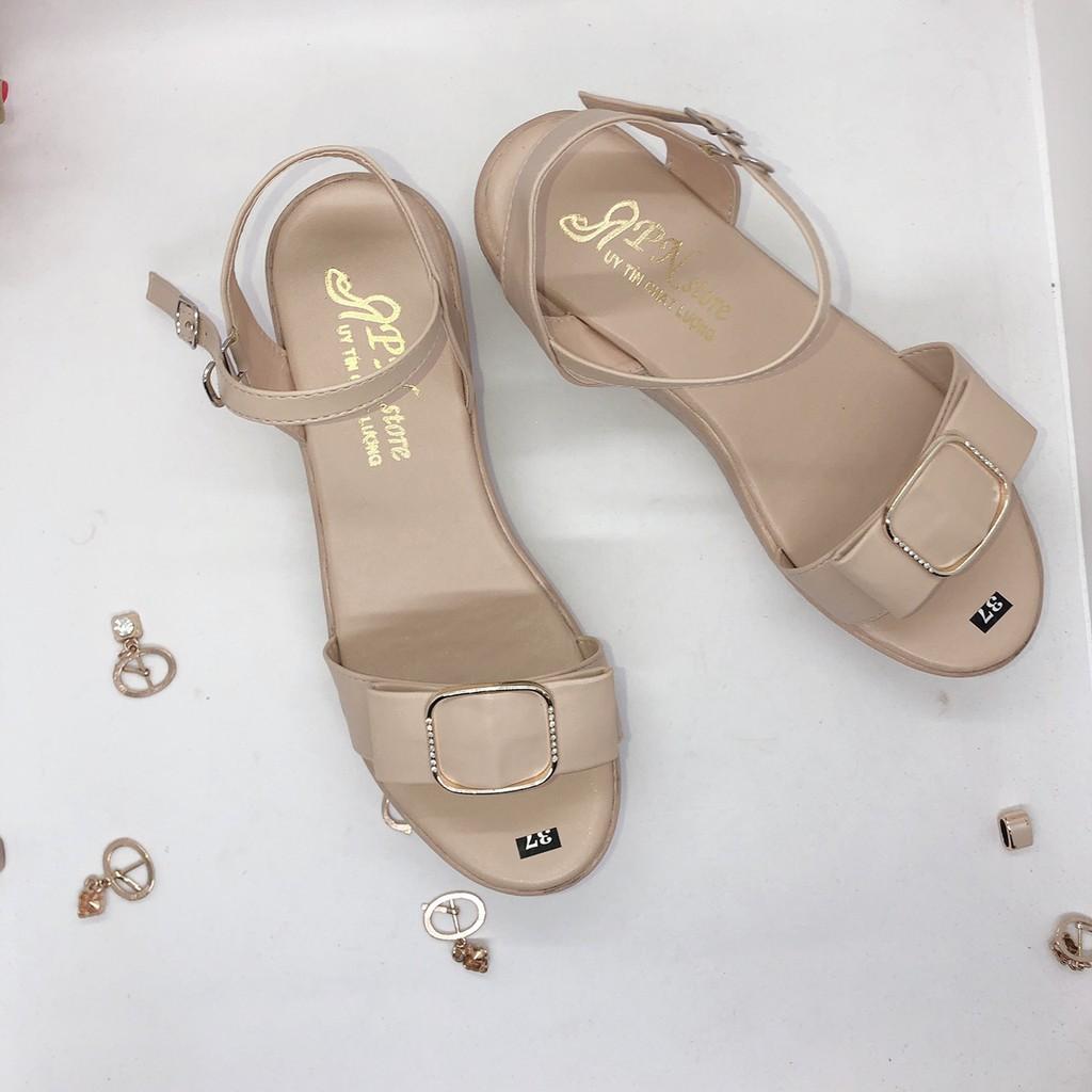 Giày Sandal Đế Xuồng 5cm Quai Ngang khoá Vuông kết Hạt