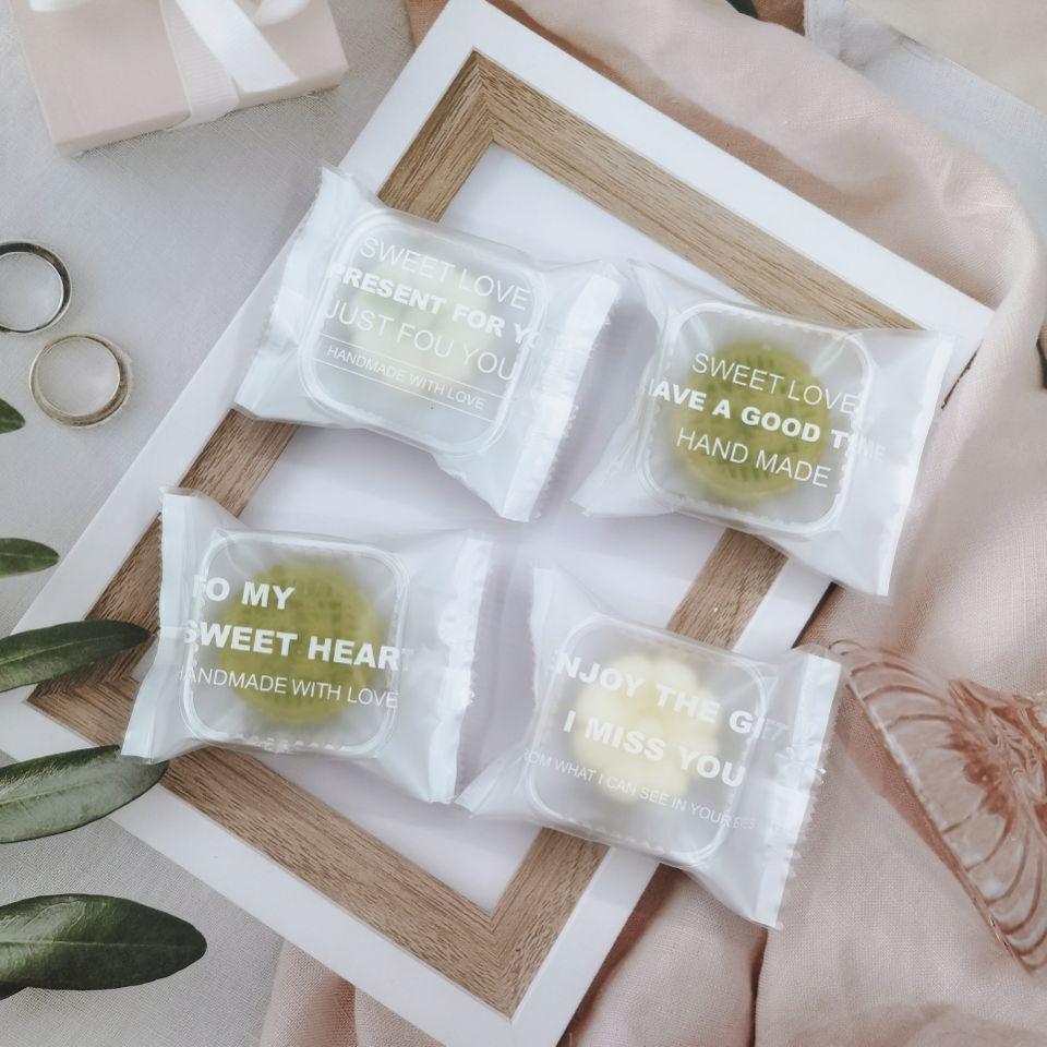 100 Túi Đựng Bánh Kẹo, Bao Bì Đựng Trà, Bánh Kẹo Họa Tiết Chữ Tiếng Anh Trắng 4 Trong 1 - VUA BAO BÌ