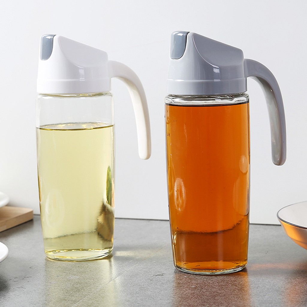 Bình chứa dầu ăn, nước mắm bằng thủy tinh trong suốt cao cấp tự động mở nắp khi rót, dung tích 630ml