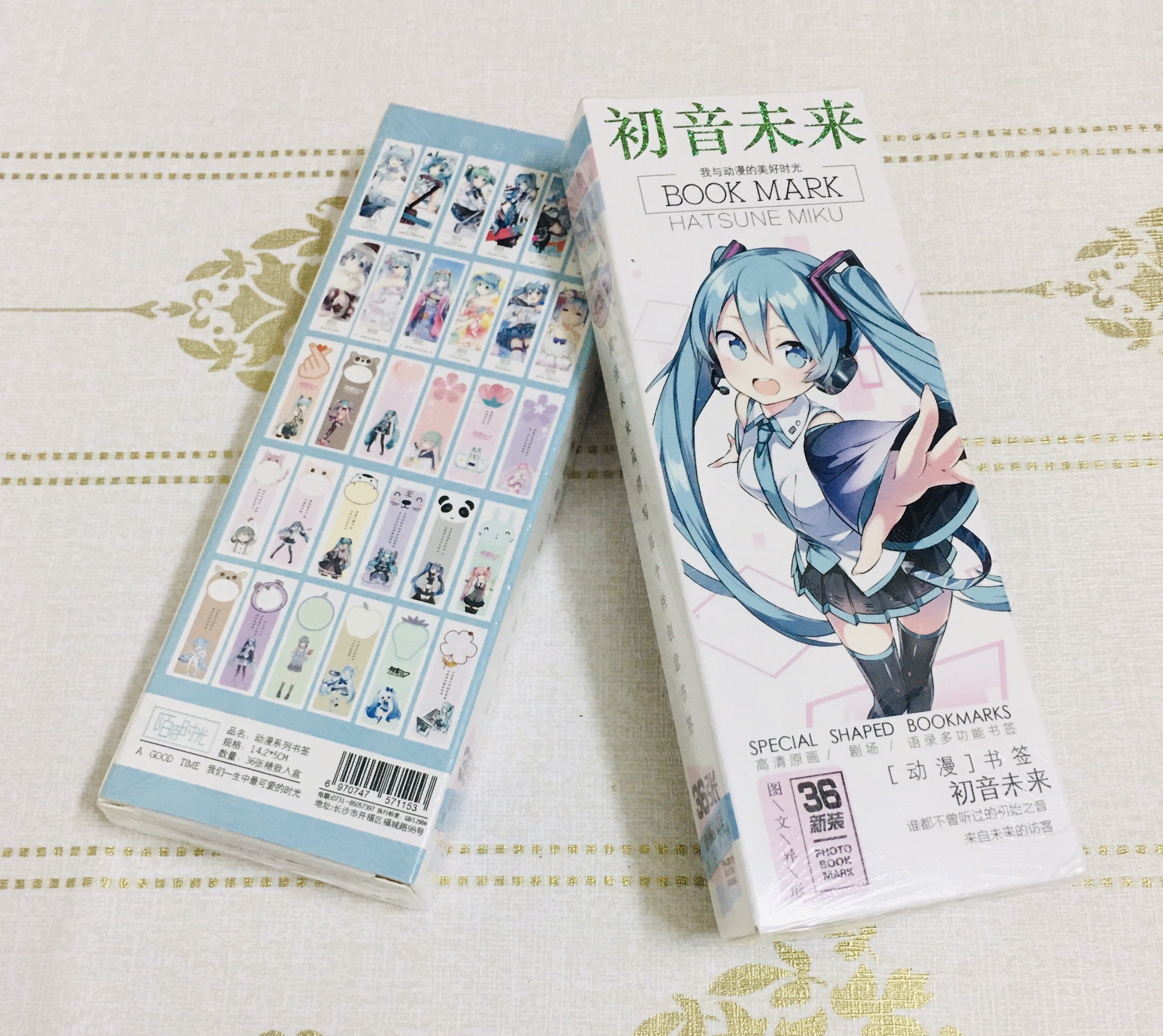 Hộp 36 Đánh Dấu Sách Bookmark Hatsune Miku (giao mẫu ngẫu nhiên)