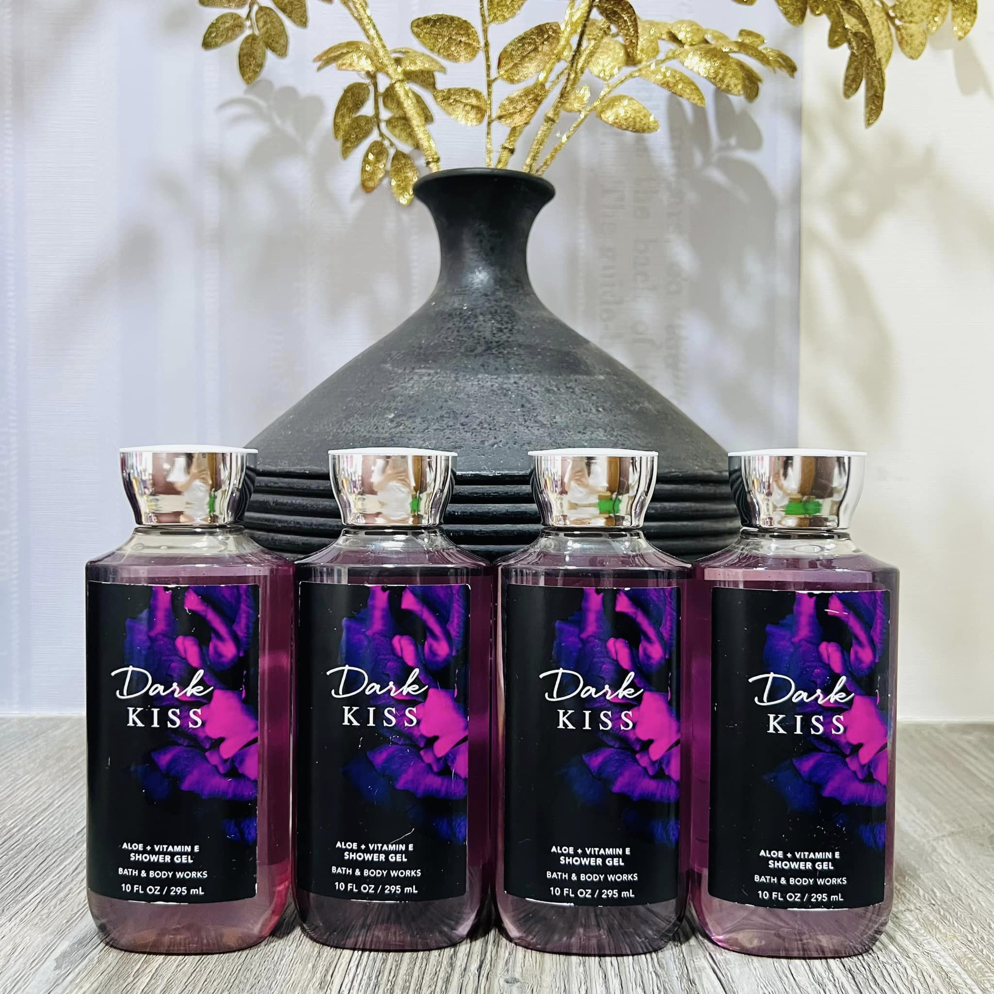 Gel tắm thư giãn Bath &amp; Body dark kiss 295ml ( không xuất hóa đơn đỏ )