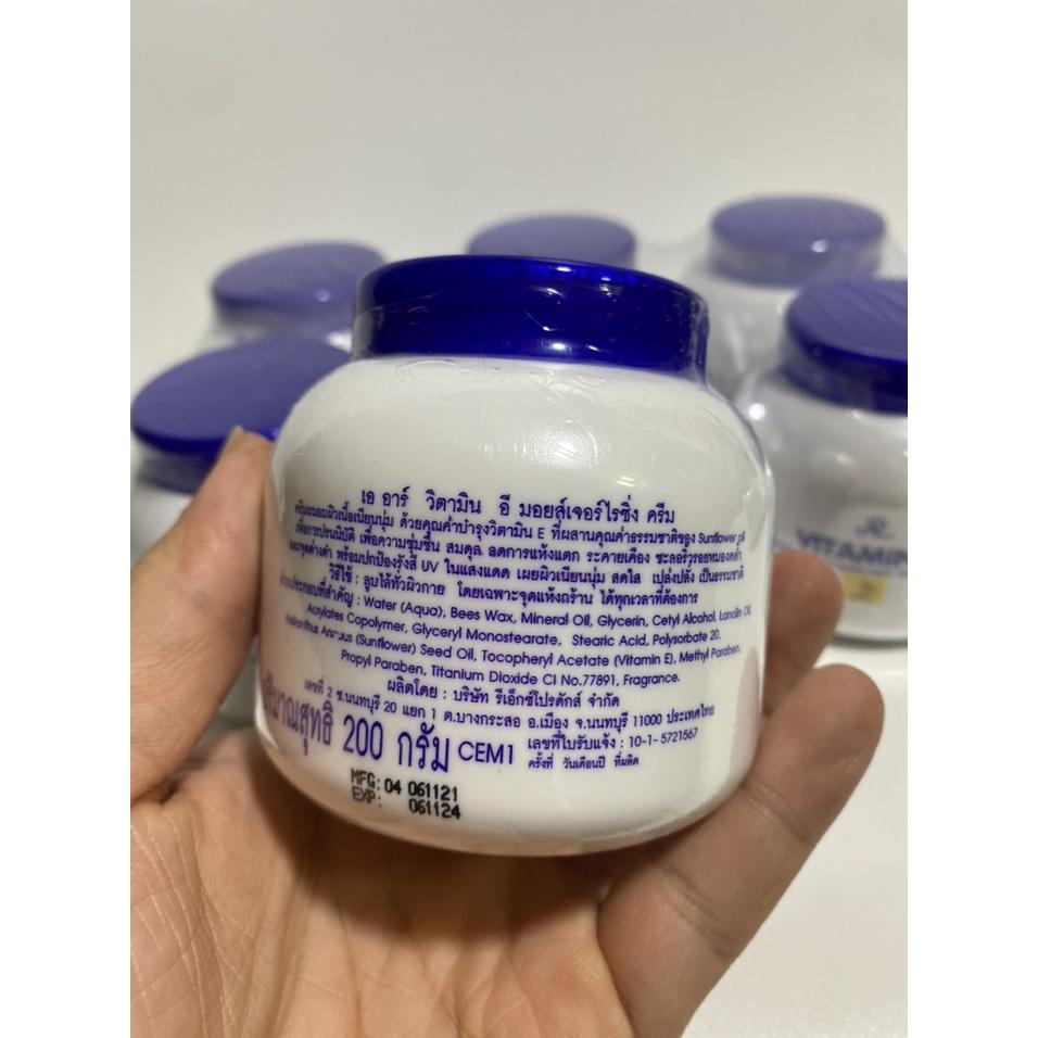 Kem dưỡng ẩm Vitamin E Thái Lan 200ml