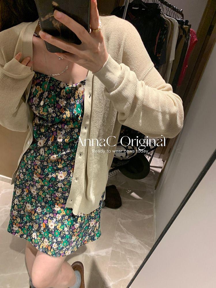 TOBE1SHOP 2023 Mùa hè Hàn Quốc cổ điển sling váy hoa mảnh đầm thiết kế phụ nữ nhỏ v cổ khí chất một từ váy ngắn