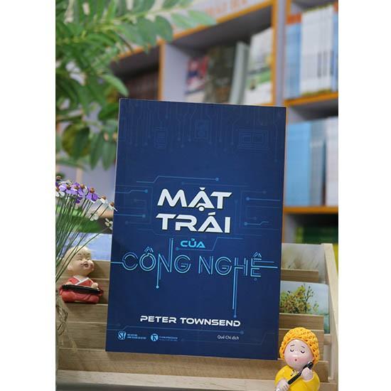 Mặt Trái Của Công Nghệ -  Bản Quyền
