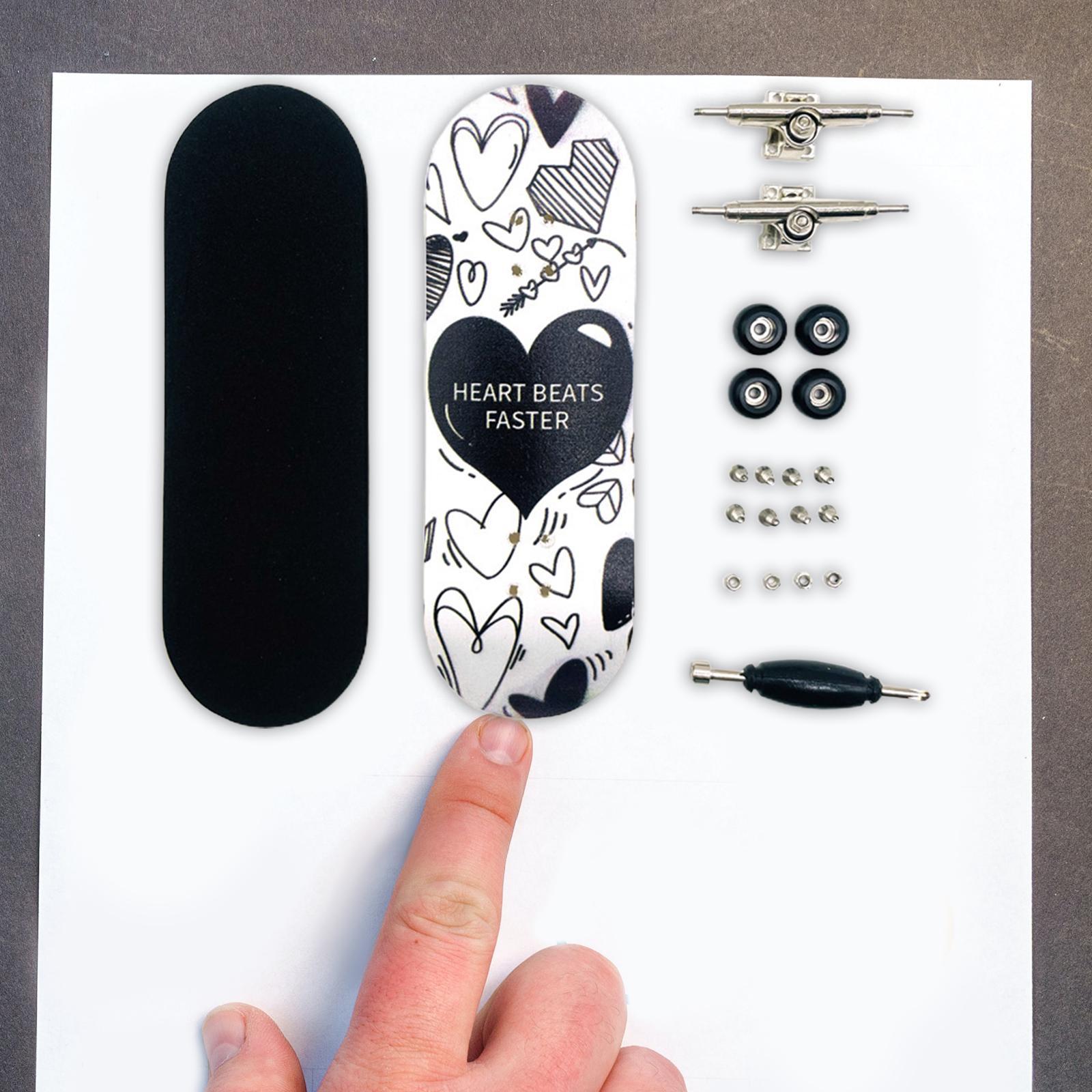 Novelty Finger Skateboard Favors for Kids Toddlers Boys Girls Gifts