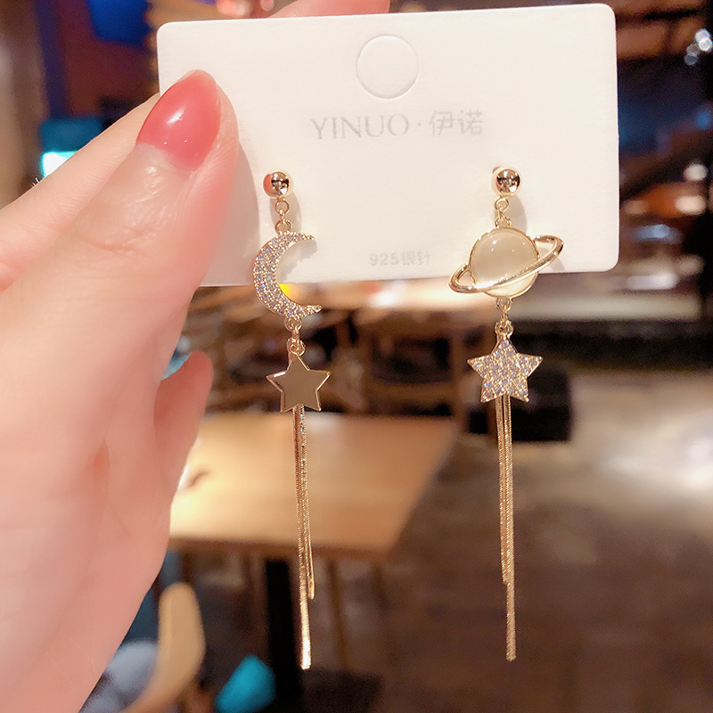 Khuyên tai dải ngân hà dáng thả