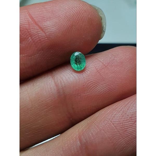 020-L ĐÁ EMERALD LỤC BẢO (THIÊN NHIÊN) 4ly8 độ sạch SI1