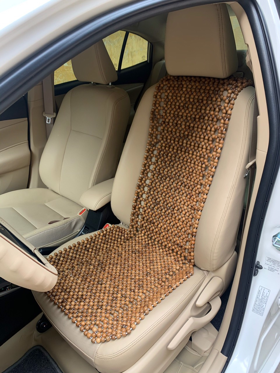 Lót Ghế Xe Ô Tô Hạt Gỗ Hương