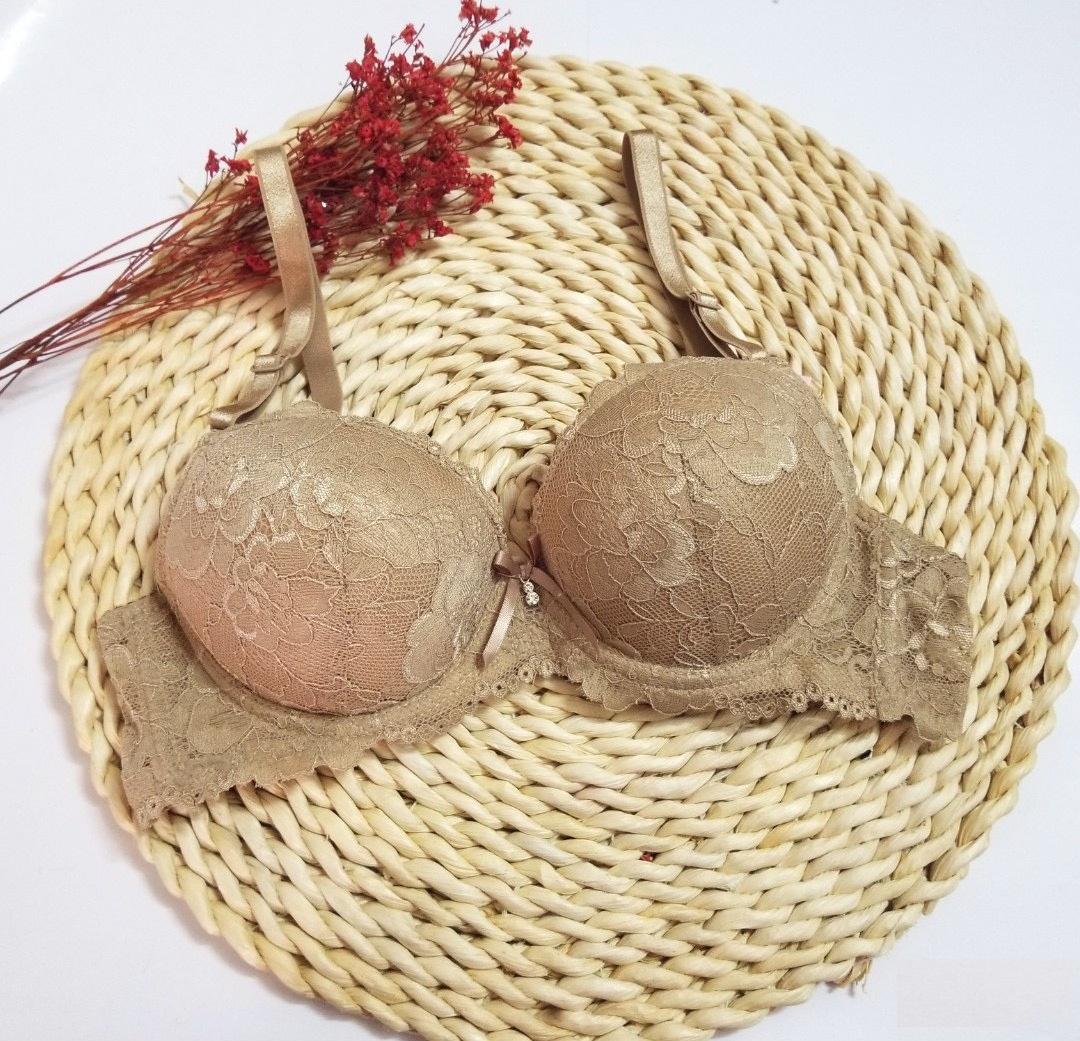 ÁO REN GỌNG NHỰA MÚT VỪA NÂNG 2161