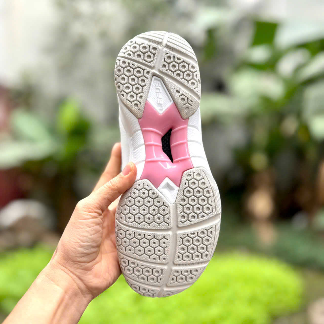 Giày cầu lông nữ giá rẻ Lefus L039 - chính hãng