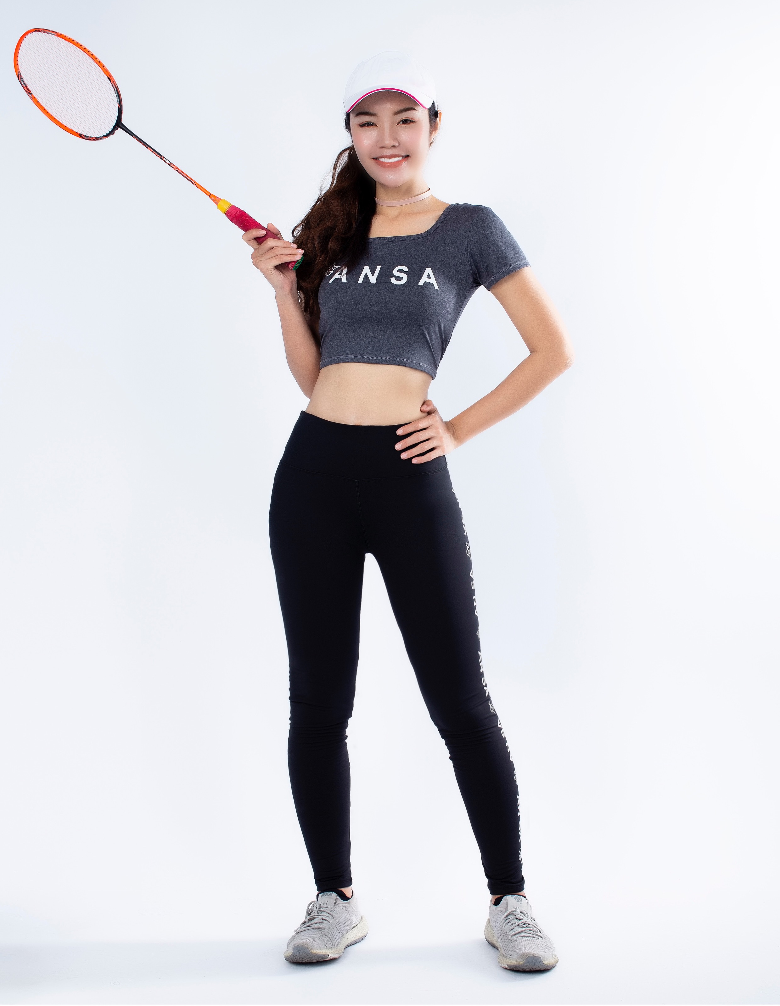 Bộ thể thao nữ quần dài áo croptop có tay Màu Xám - DD301