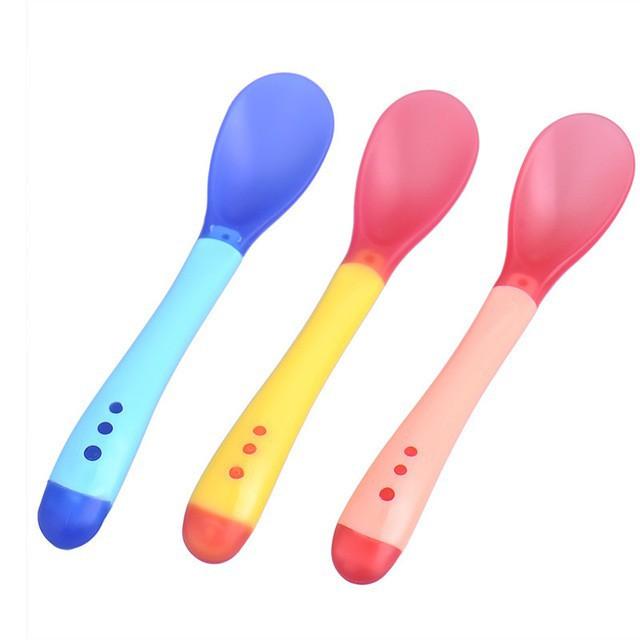 Muỗng Ăn Dặm Báo Nóng Silicone