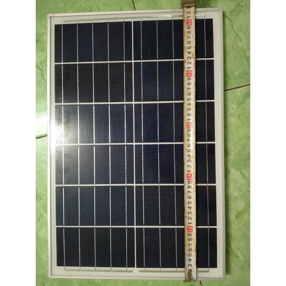 Đèn đường 150W S- Trọng Lượng Đèn 4.5 Kg-Tấm Pin 50x350x17mm2- Pin 30000MAH