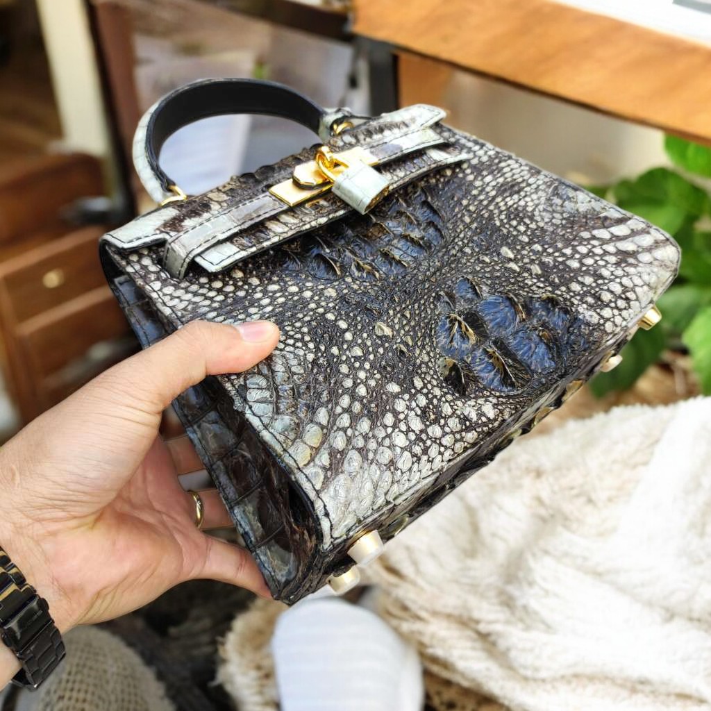 Túi xách nữ Da cá sấu nguyên thủy mộc mạc!
