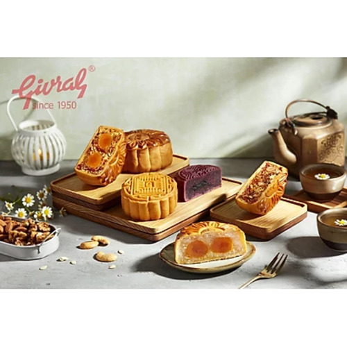 Bánh Trung Thu Givral Thập Cẩm Chay 0 Trứng (200gr)