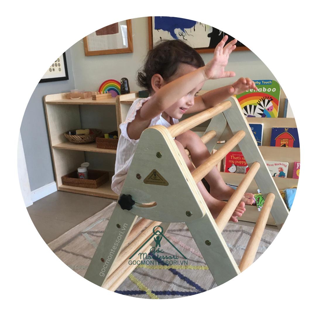 Thang Tam Giác Vận Động Pikler Triangle Gấp Gọn Góc Montessori- Giúp Trẻ Phát Triển Vận Động Thô