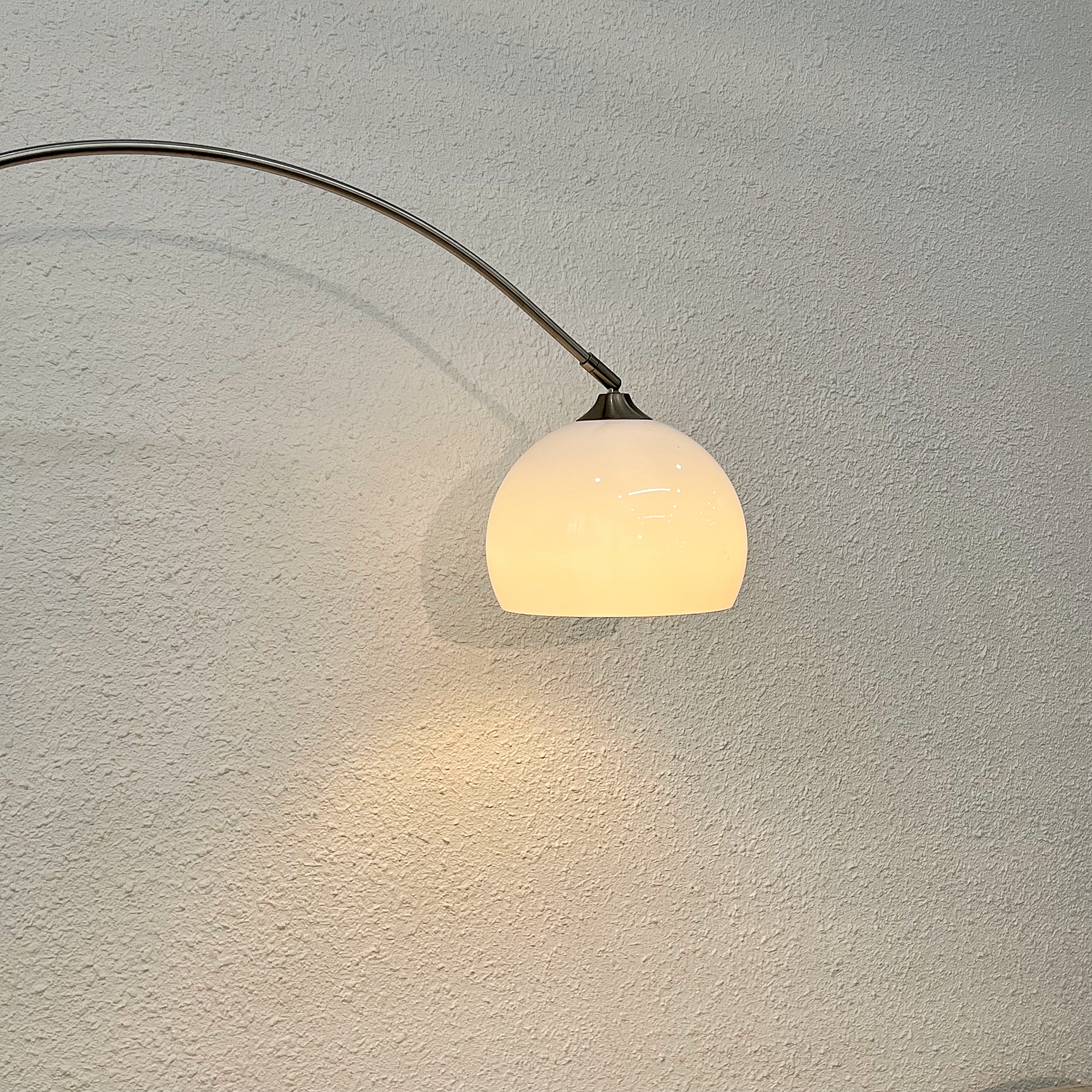 Đèn cây đứng phòng khách, phòng làm việc góc đọc sách hiện đại dáng bow cong DCLA012T