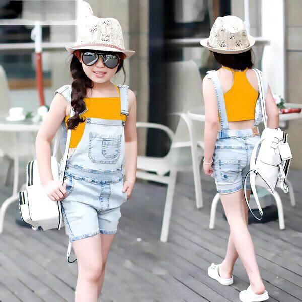 BỘ YẾM JEAN BÉ GÁI KÈM ÁO THUN CROPTOP XINH XINH DIỆN MÀU XUÂN