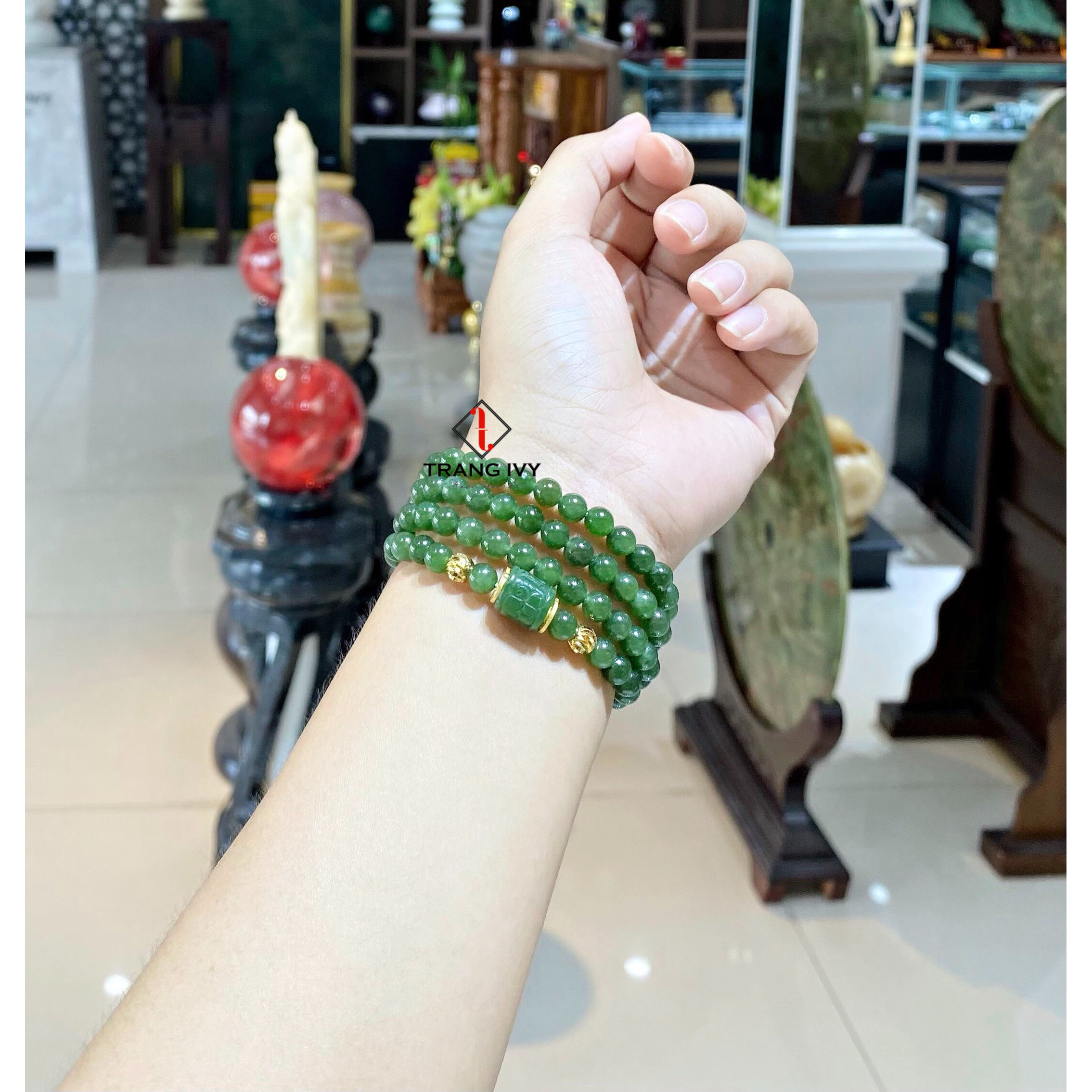 Vòng tay Ngọc Bích mix charm