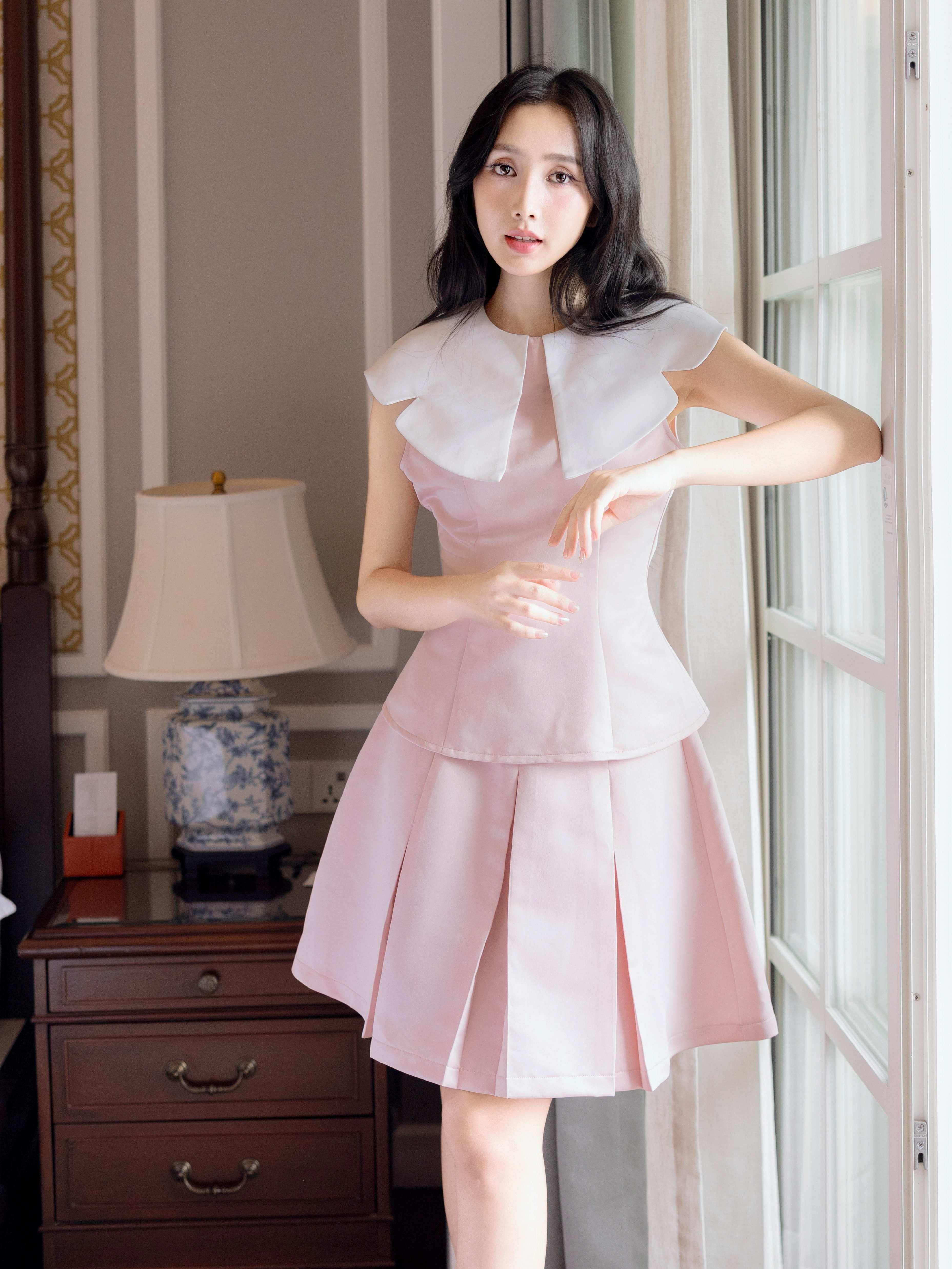 Set áo váy hồng cổ sen NGADO , set áo kèm váy , set váy xếp ly