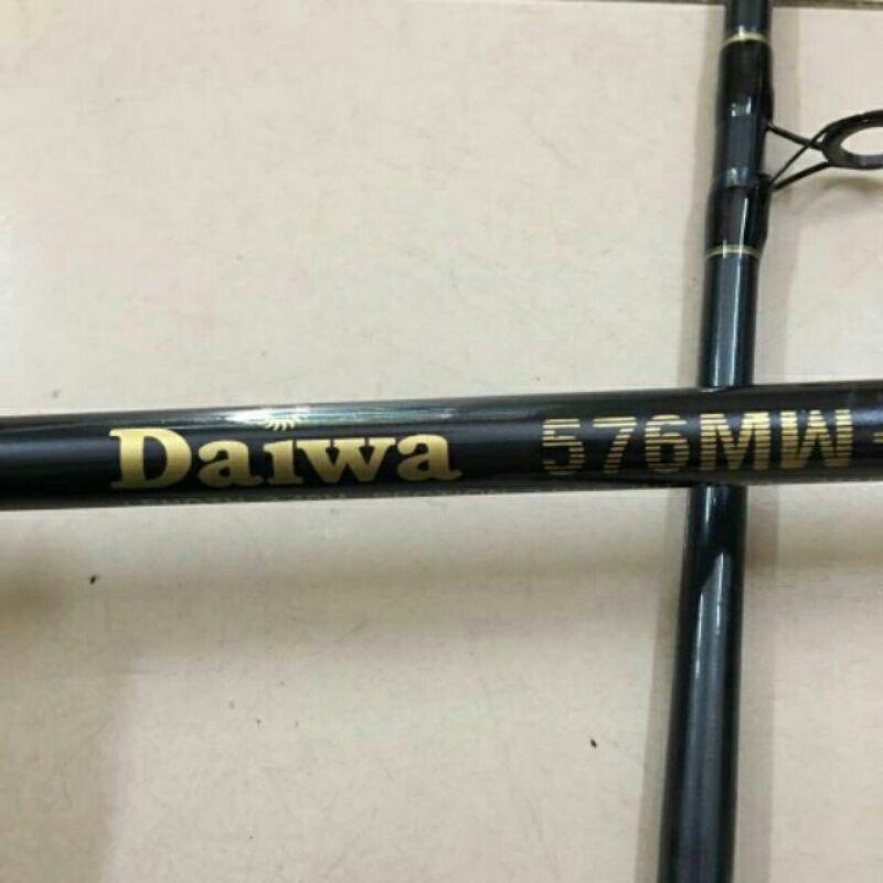 Cần Daiwa 576 rỗng 2 Khúc siêu bạo lực