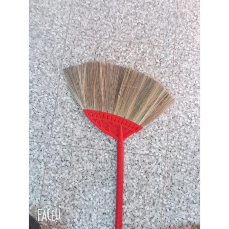 Chổi cán nhựa quét nhà giá rẻ . Chổi quét nhà cao cấp