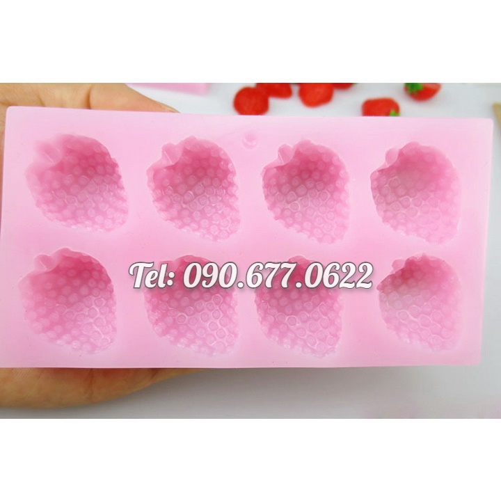 Khuôn silicone làm bánh, rau câu, socola 8 trái dâu – Mã số 1027