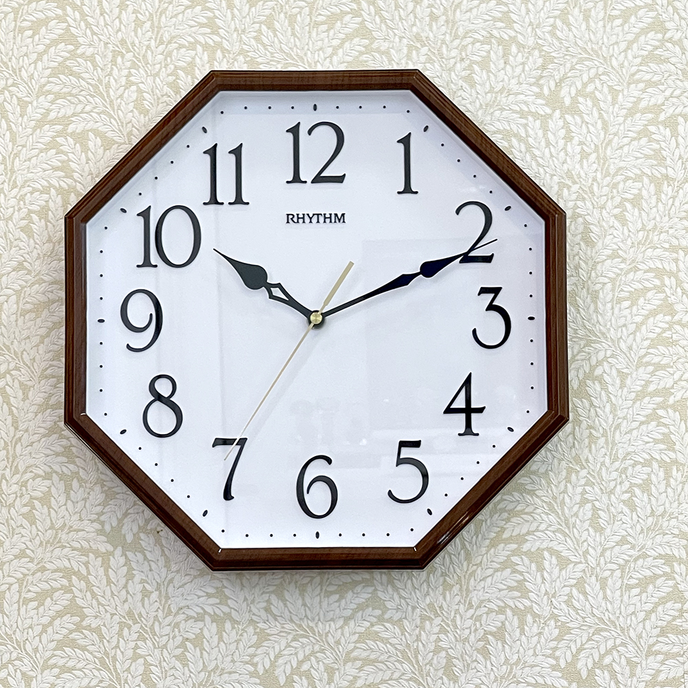 Đồng hồ treo tường Nhật Bản Rhythm CMG614NR06- Kt 30.0 x 30.0 x 4.2cm, trọng lượng 636g. Vỏ nhựa, dùng PIN.