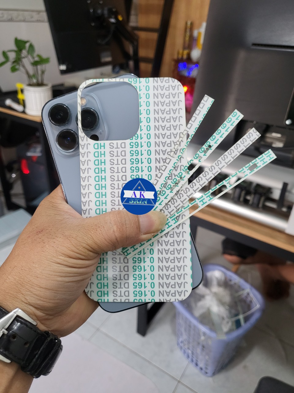 Miếng Dán lưng viền rời PPF dành cho  iP 12  đến 15 PRO MAX , miếng dán dán chuẩn từng chi tiết, full từng lỗ loa