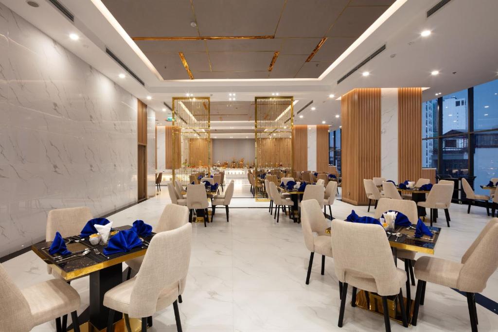 Combo 4N3D KS Virgo Hotel Nha Trang: VMB khứ hồi Hà Nội - Nha Trang + Phòng Tiêu Chuẩn + Ăn sáng