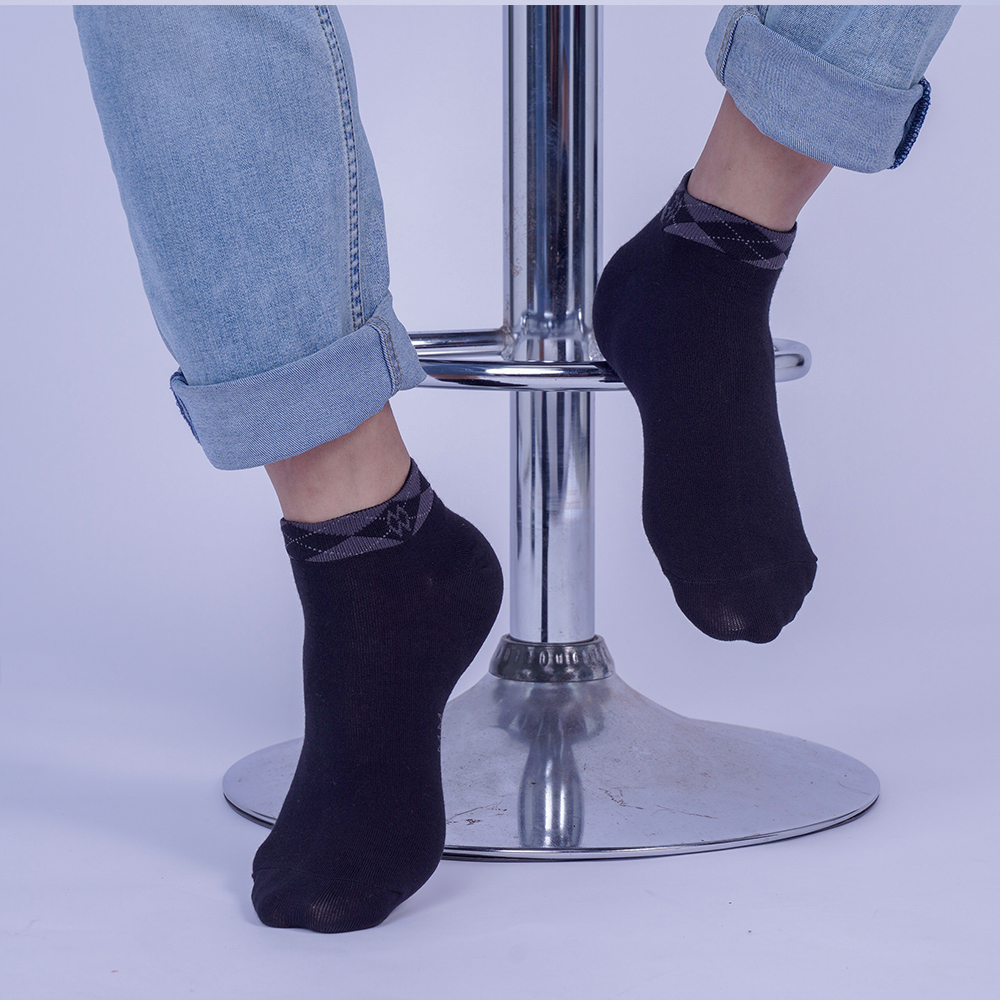 Hộp 5 đôi tất vớ nam cổ ngắn kẻ caro MRM Manlywear - cùng màu, chất liệu sợi cotton êm chân, mềm mại thoáng mát, chống hôi chân