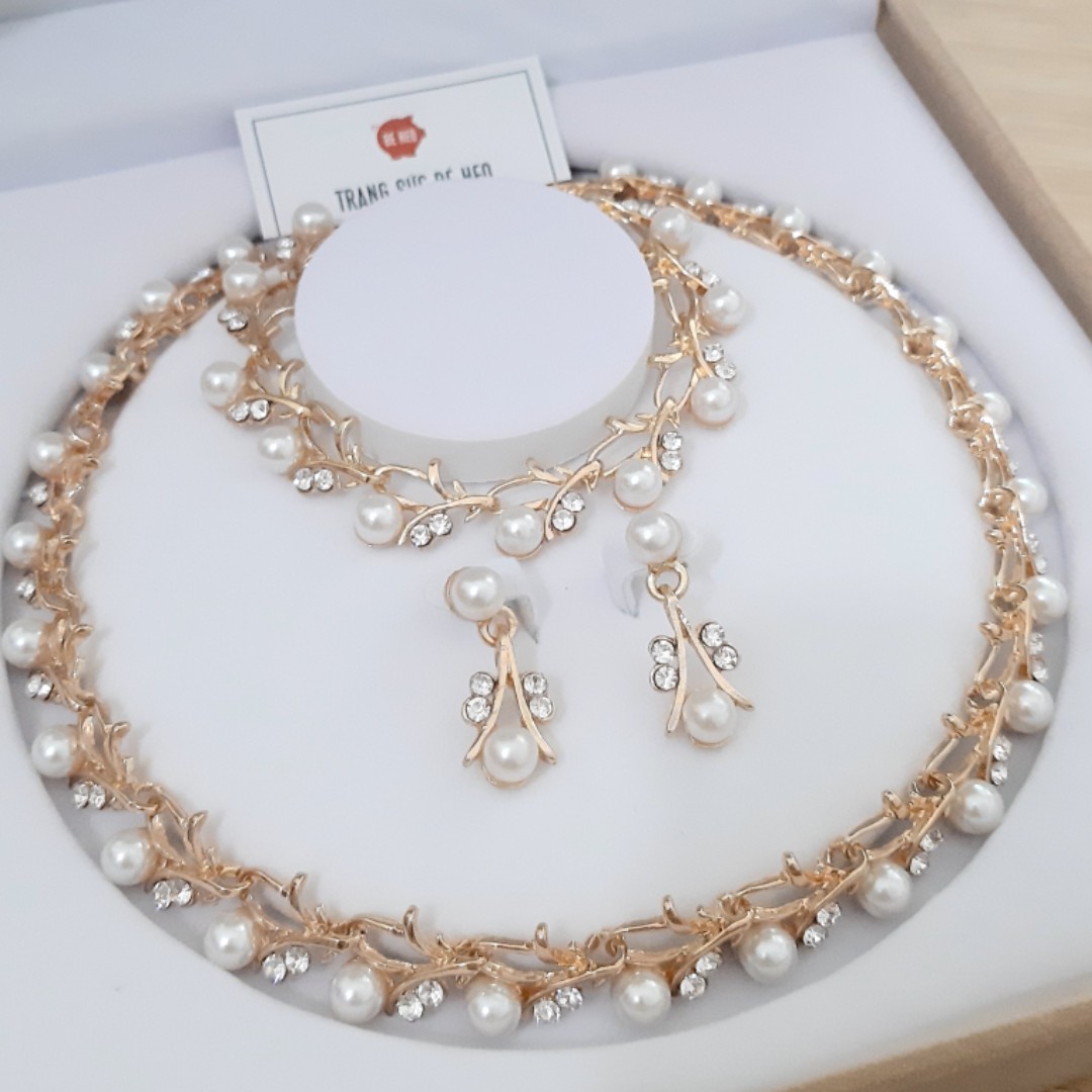 Bộ trang sức nạm đá 2 món - Tặng quà 0đ Trang sức Bé Heo BHB176