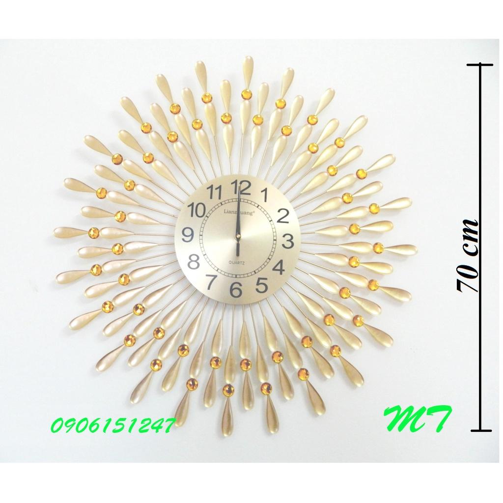 Đồng hồ treo tường trang trí decor MT giọt nước Mặt Trời Vàng kích thước 70 x 70 cm