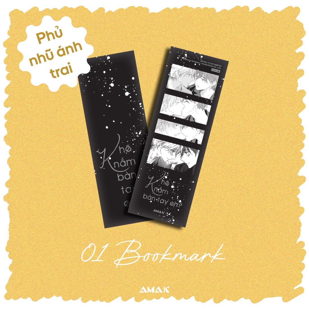 Sách - Khẽ Nắm Bàn Tay Em - Tặng Kèm Bookmark Phủ Nhũ Ánh Trai + Clearcard + Standee Giấy