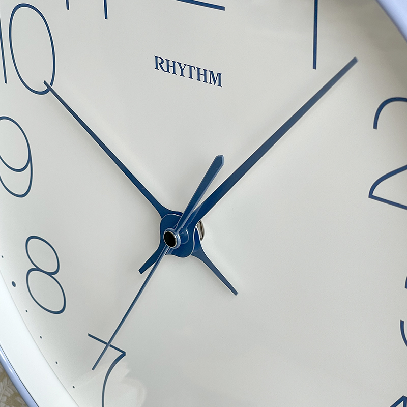 Đồng hồ Rhythm CMG620NR04- Kt 30.5 x 4.0cm, 690g, Vỏ nhựa. Dùng Pin.