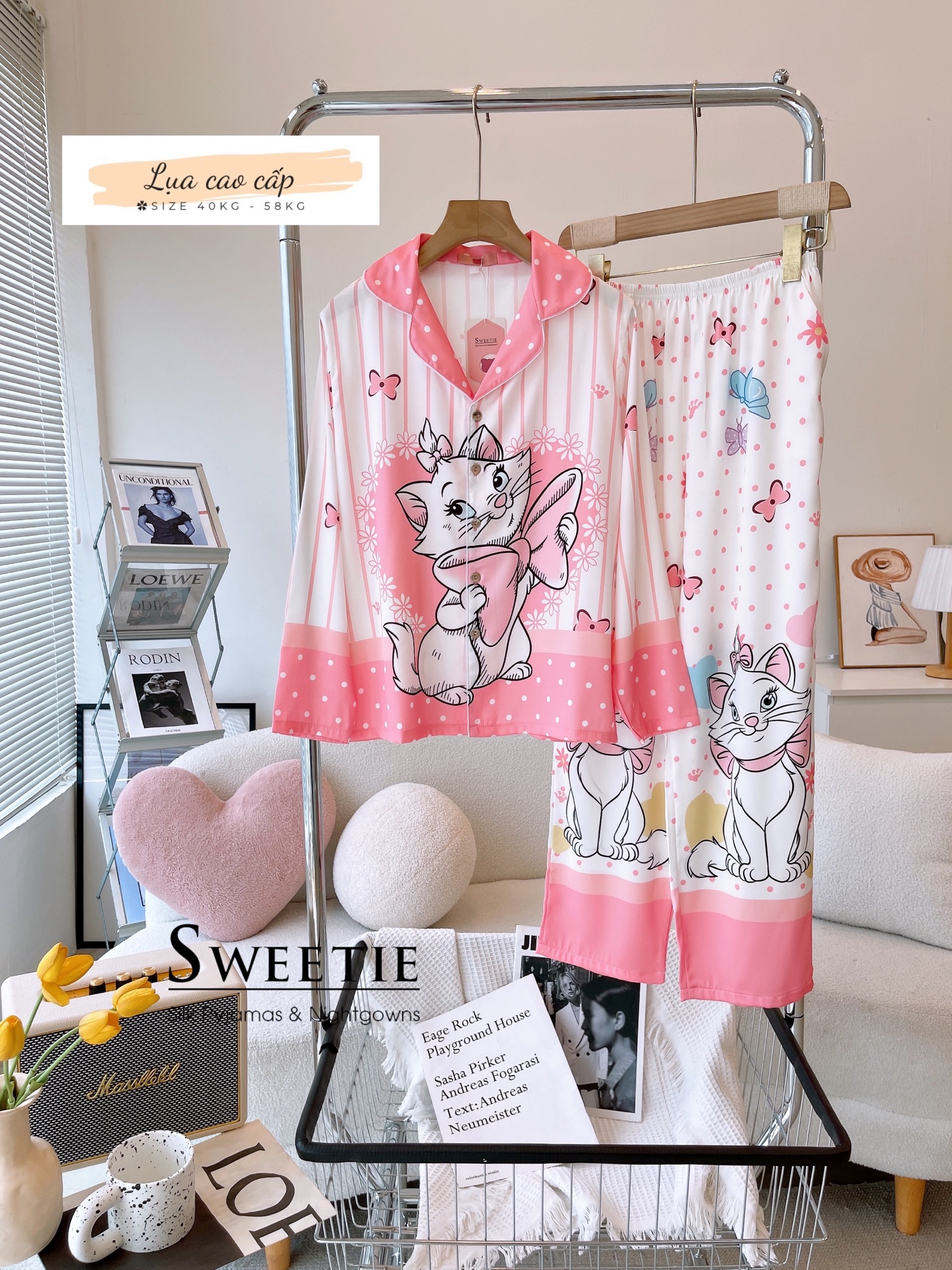[HCM] (40-58kg) Đồ bộ pijama nữ chất liệu lụa cao cấp đùi TNQN-TNQD-TDQD. gấu lotso-gấu pooh-chuột minnie-vịt daisy-con mèo-mảnh ghép-thỏ dâu-voi con-gấu trắng-doraemon-cún/chó-chim cánh cụt-gấu teddy-cô bé-con mèo