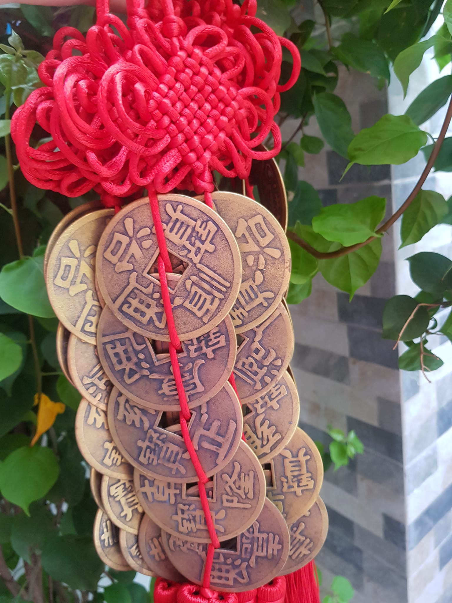 Đồng Tiền Ngũ Phúc To Đùng Nặng Đẹp Size đk 62mm x Dầy 2mm Dây Đỏ may mắn Treo Xe hơi, Nhà, Công Ty Bàn Thờ Thần Tài Treo Đồng Tiền Ngũ Phúc To Tài Lộc Càng nhiều Ngũ Phúc Lâm Môn ạ