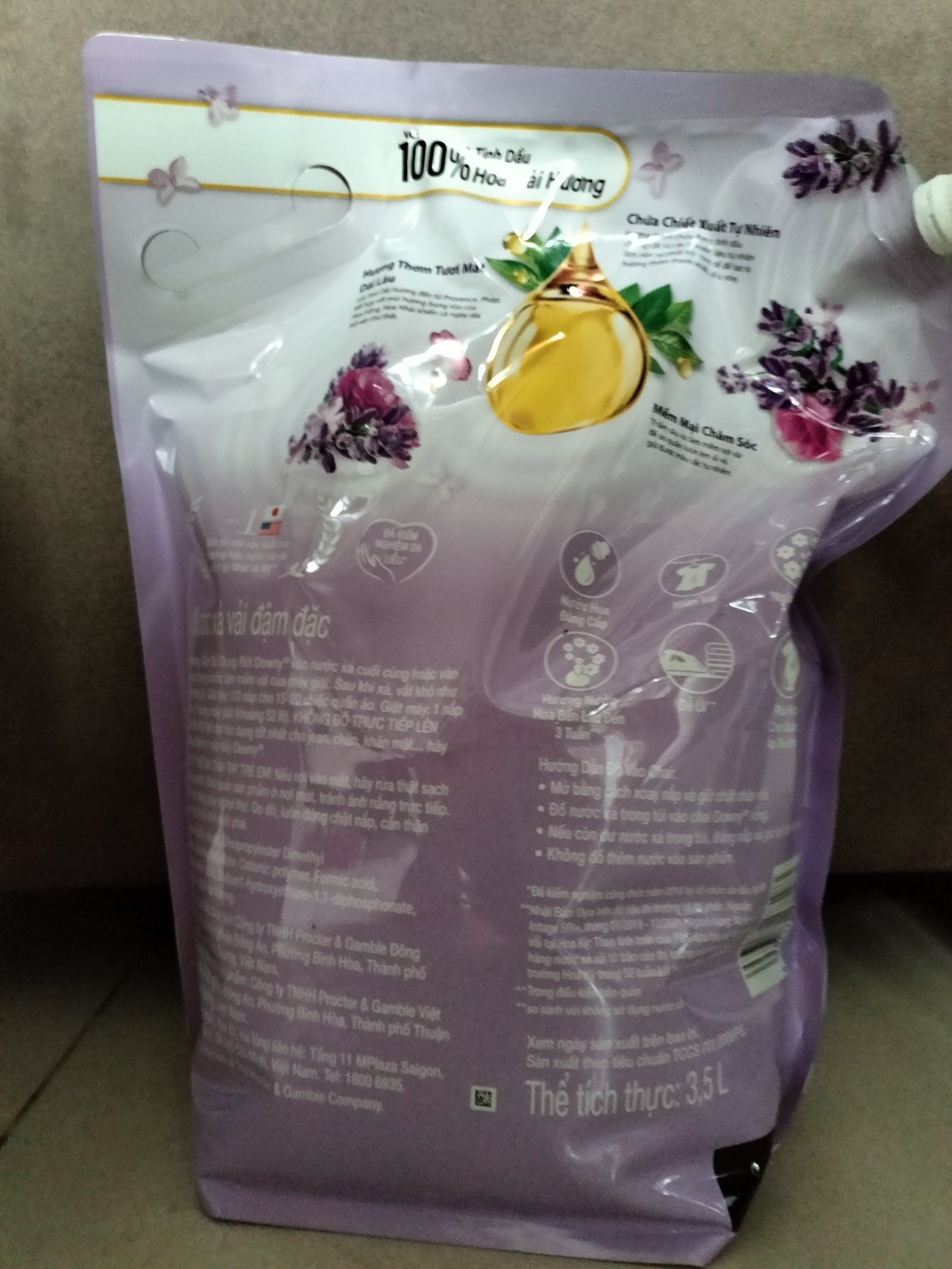 Nước xả vải Downy tinh dầu thiên nhiên hương hoa oải hương túi 3.5 lít