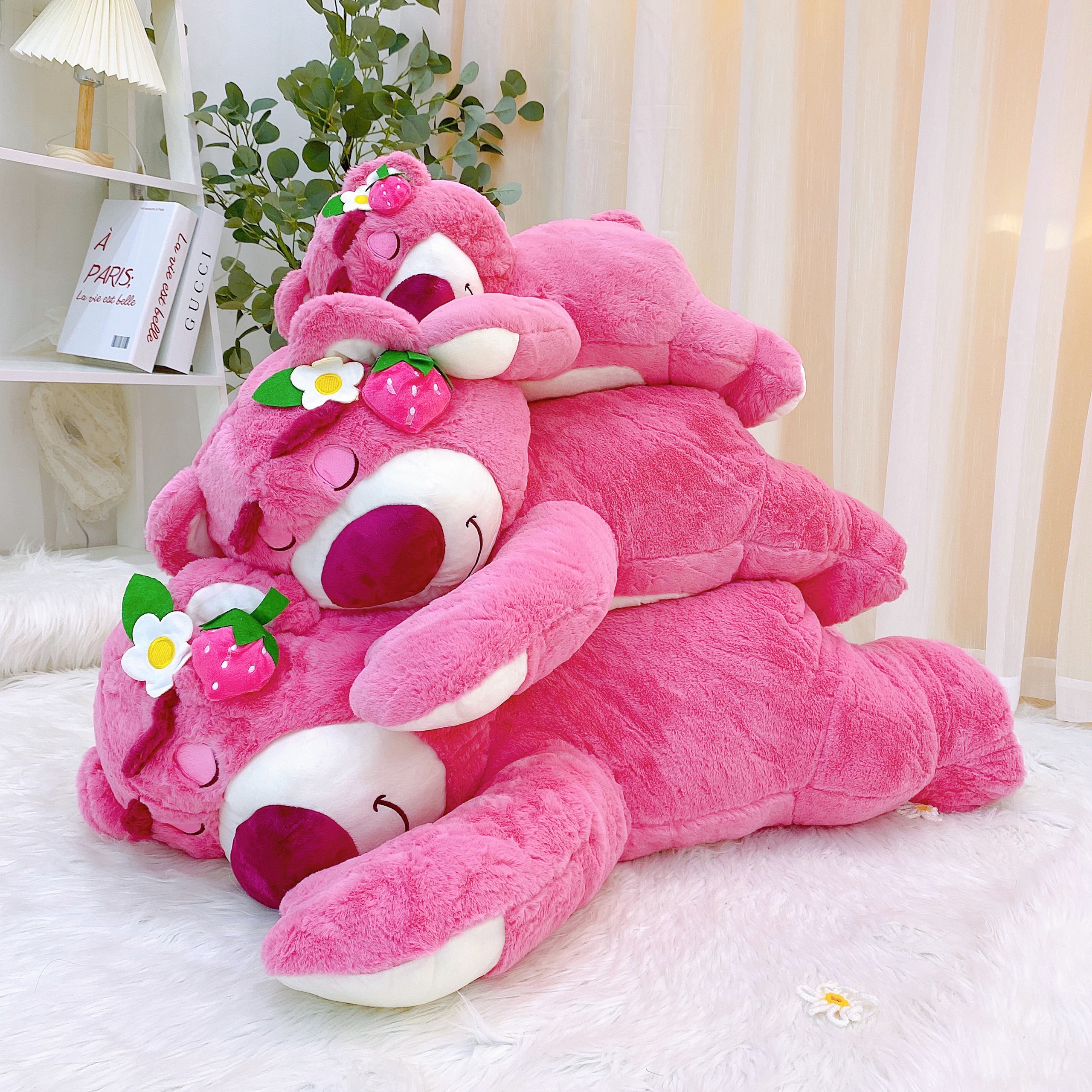 Gấu dâu tai dâu Lotso nằm ngủ chất bông cao cấp mềm mịn dễ thương