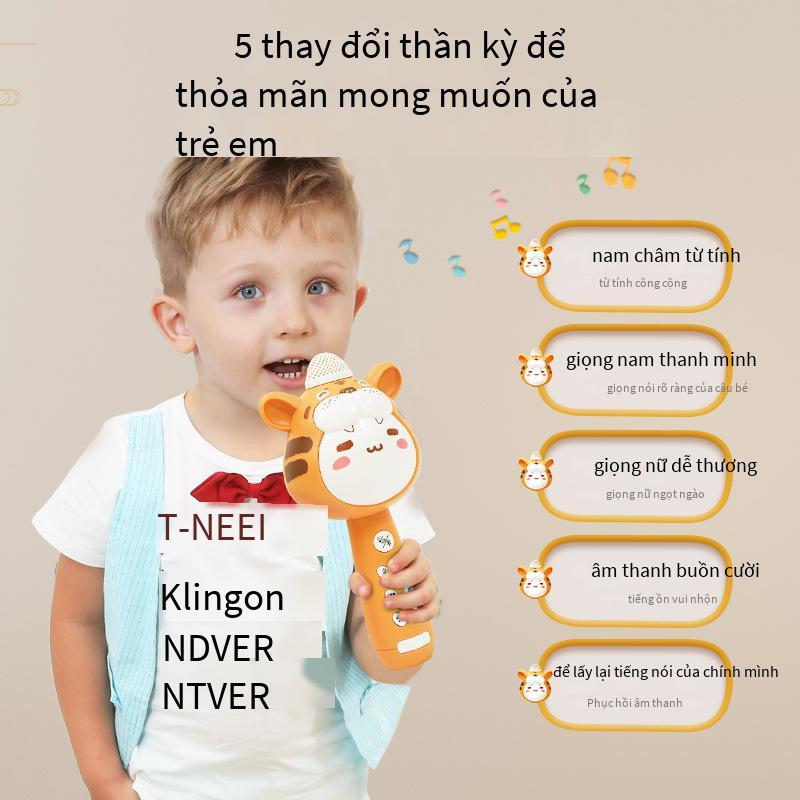Khuyến mãi để xoa dịu trẻ em micro nhỏ đồ chơi trẻ em máy hát karaoke âm thanh tích hợp micro không dây bluetooth quà tặng