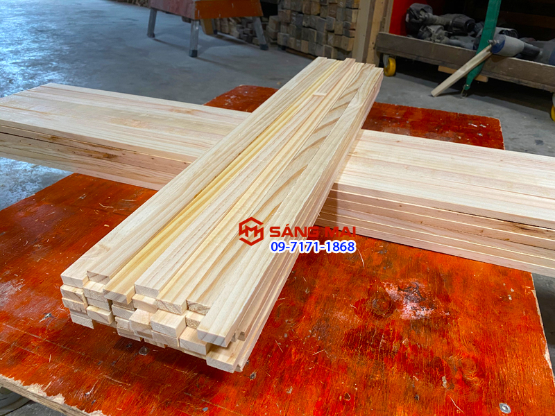 Thanh gỗ thông 1cm x 2cm x dài 50cm + láng mịn 4 mặt