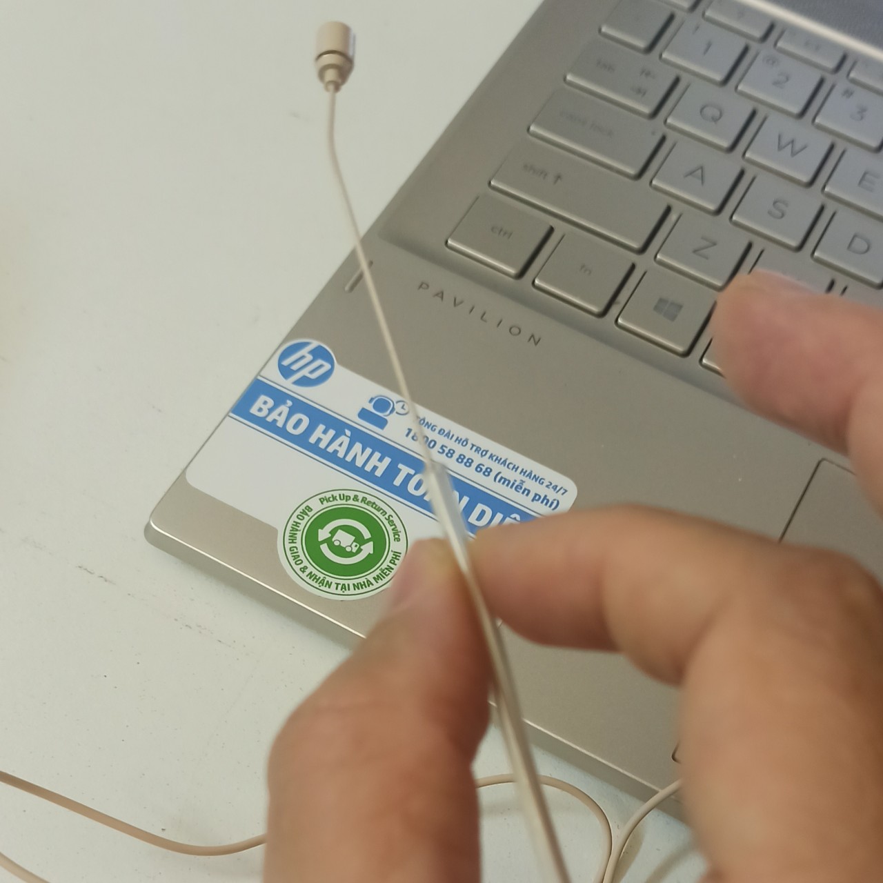 Máy trợ giảng không dây Aporo T9 2.4G phiên bản micro cài áo Pro