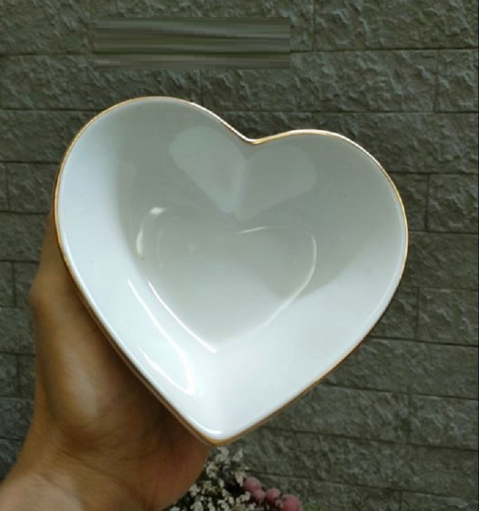 Bát tim sứ trắng viền vàng cao cấp