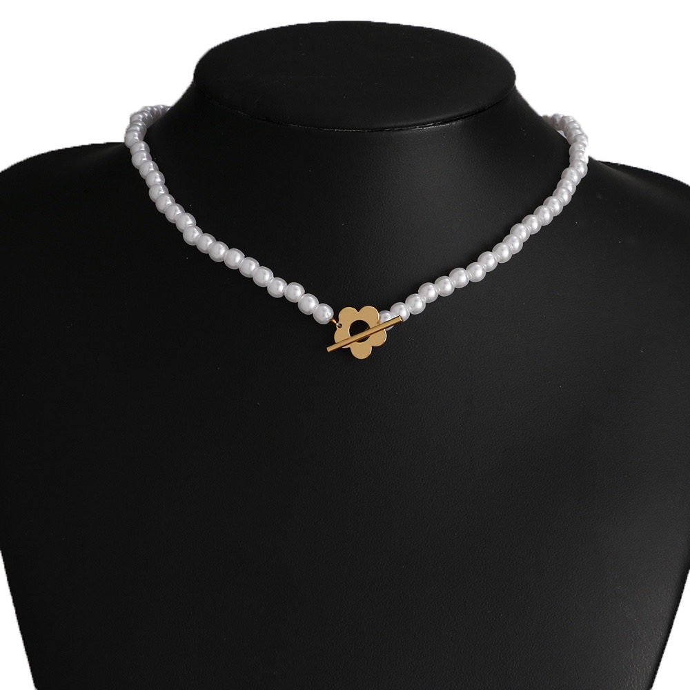 Vòng cổ choker chuỗi ngọc phối hình hoa kiểu hàn quốc